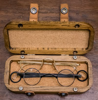 Spectacles Case. © Gary Waidson - www.Nemo.me.uk