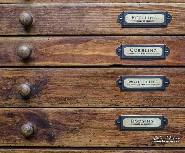 Toolbox. � Gary Waidson - www.Nemo.me.uk