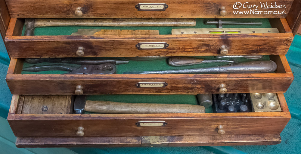 Toolbox. � Gary Waidson - www.Nemo.me.uk